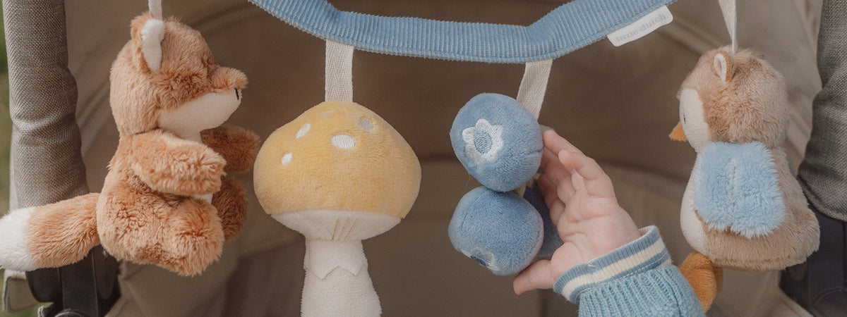 Kinderwagenkette als Beispiel für Kinderwagen- und Babyschalen-Spielzeug