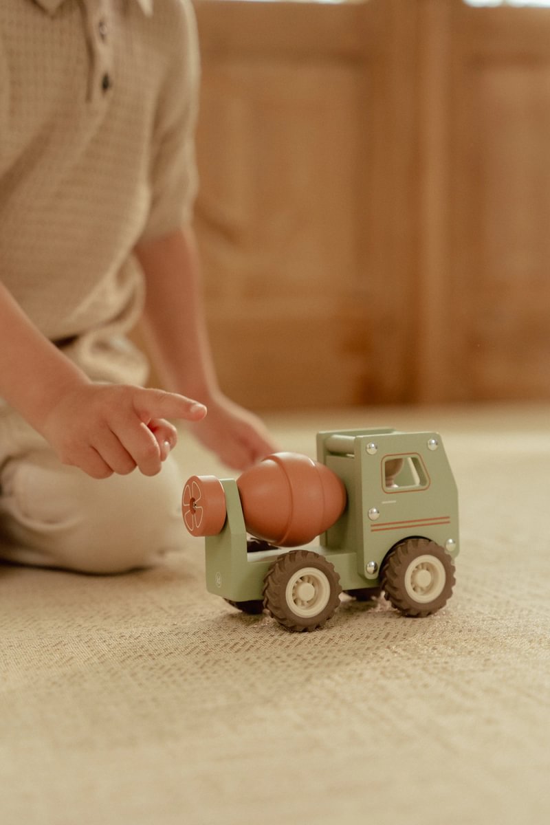 Concrete mixer