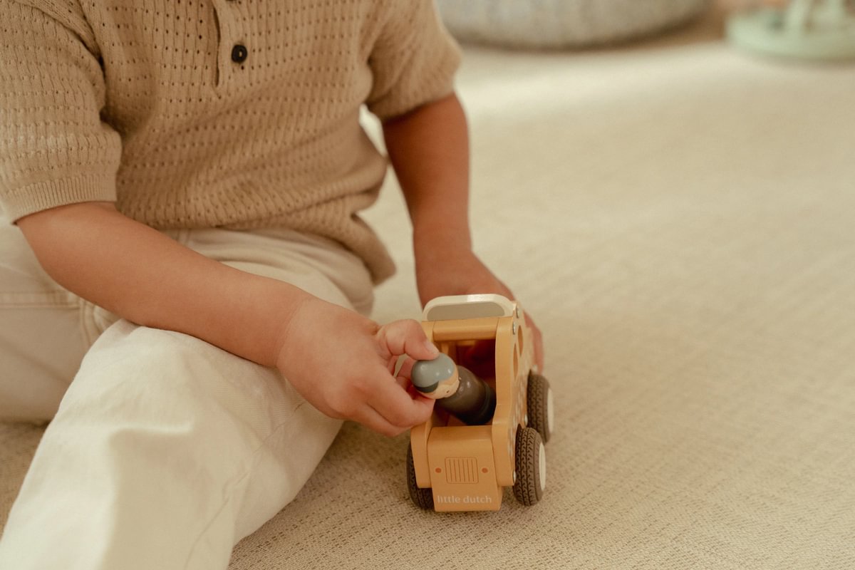 Wooden Taxi for Children – Playful Fun for Little Explorers