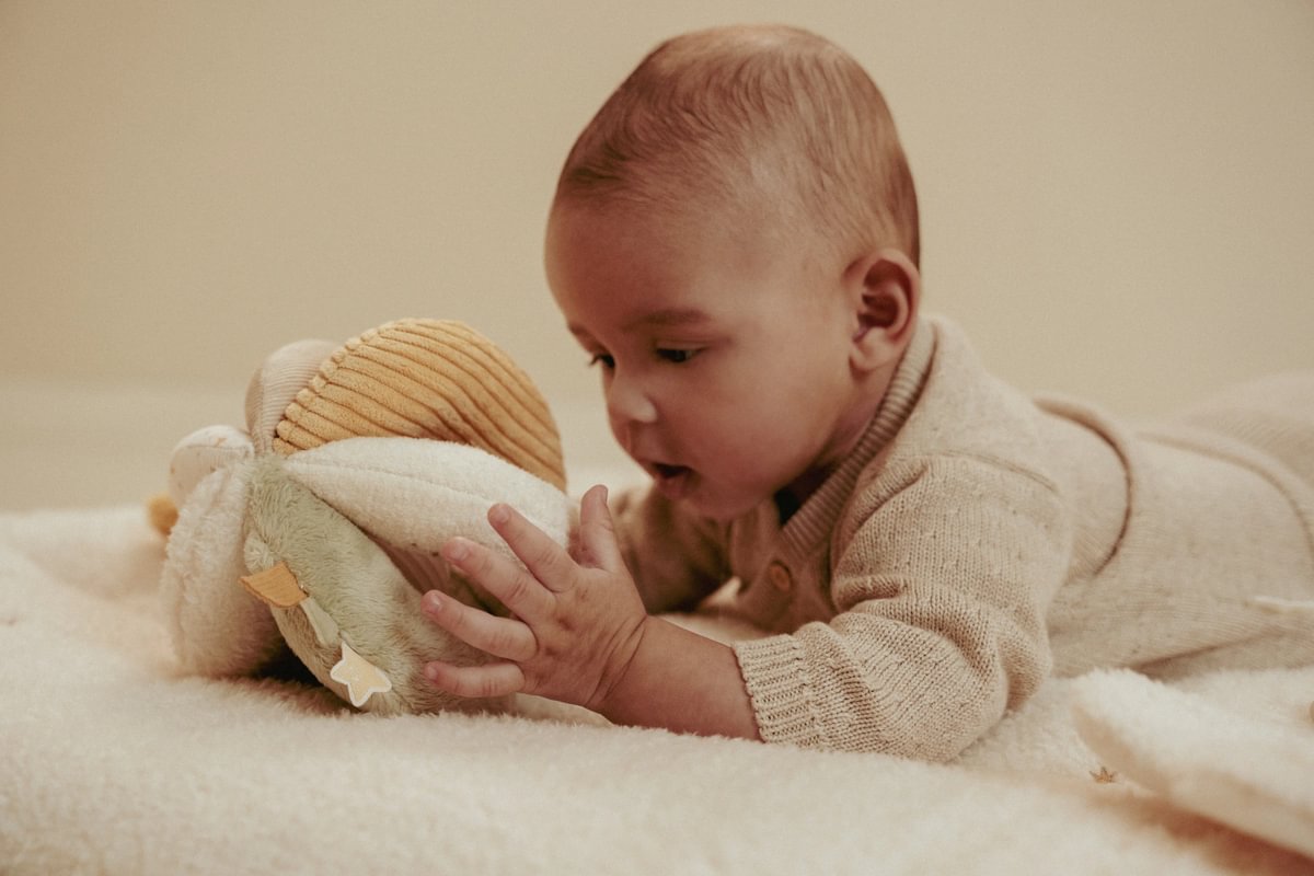 Newborn Naturals GRS grasping ball