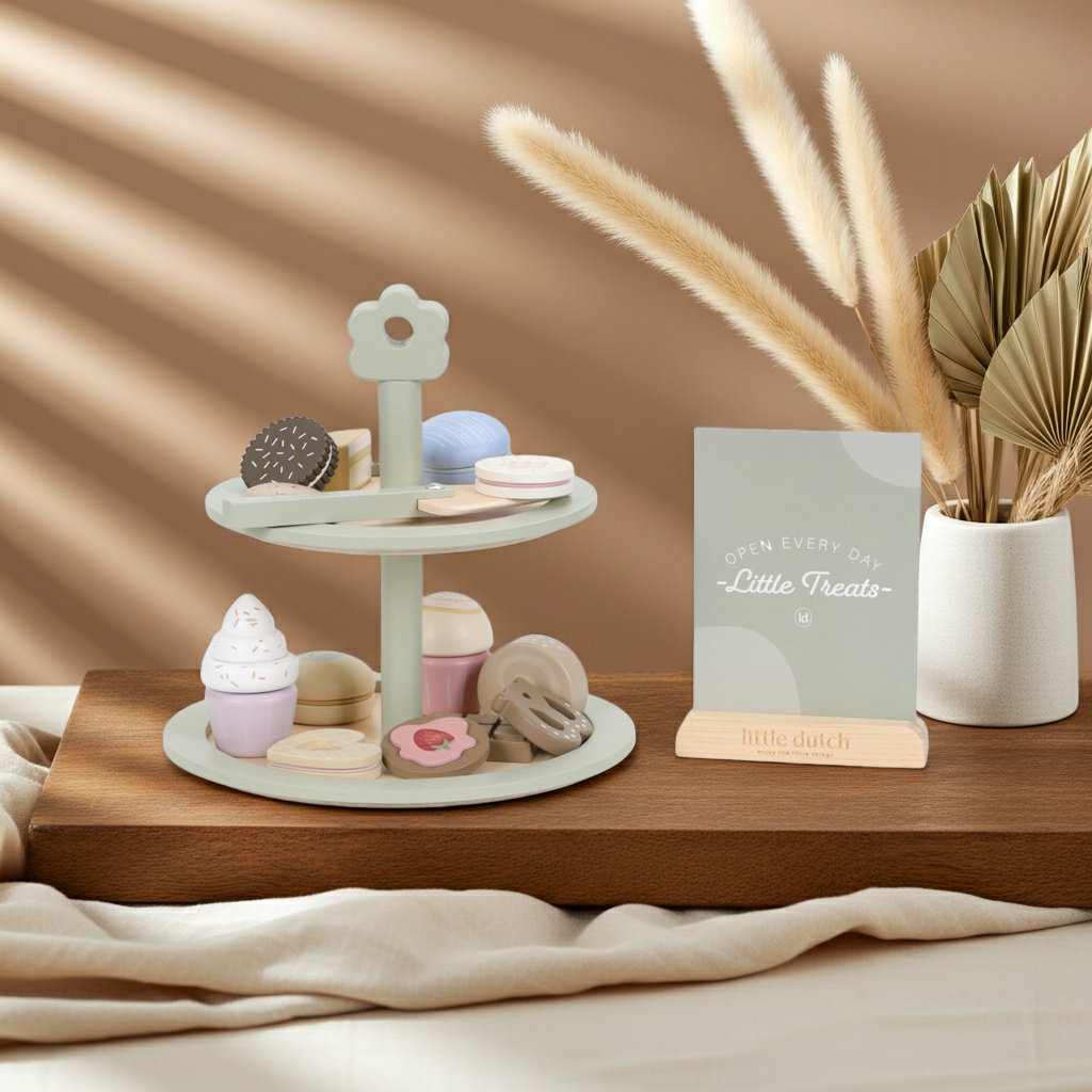 Etagere mit Gebäck
