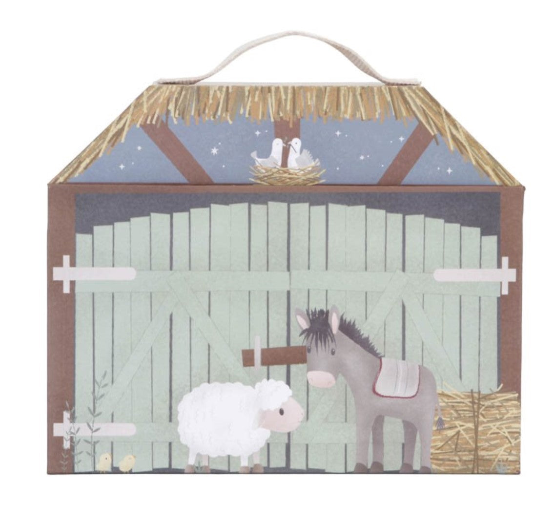 Personalized wooden nativity scene – a charming nativity play for children