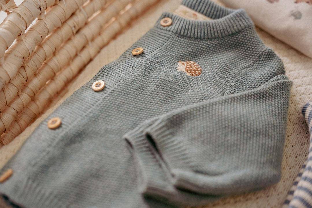 Cardigan bleu bébé | Little Dutch