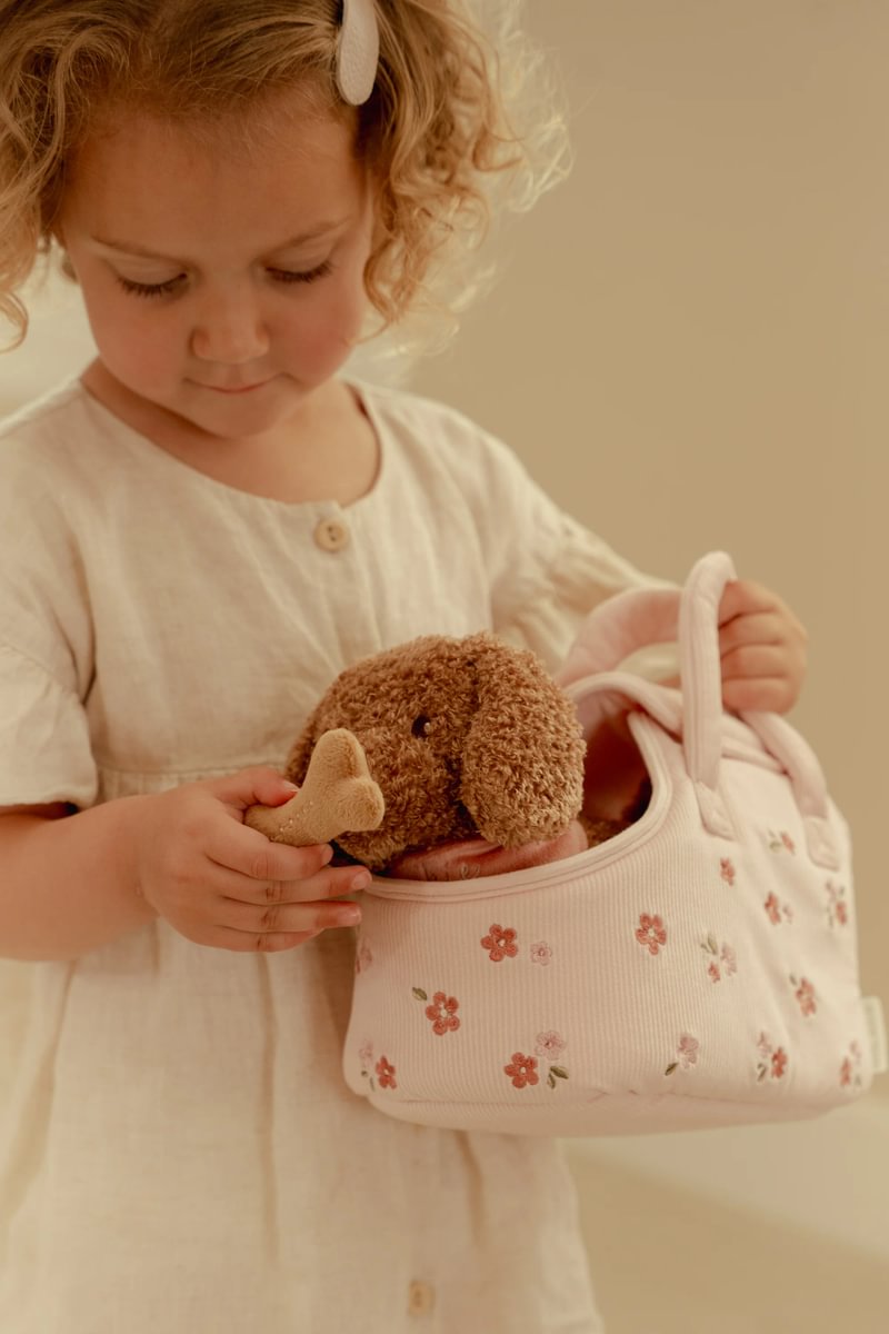 Plush Dog Cuddly Toy Jackie in a Bag GRS