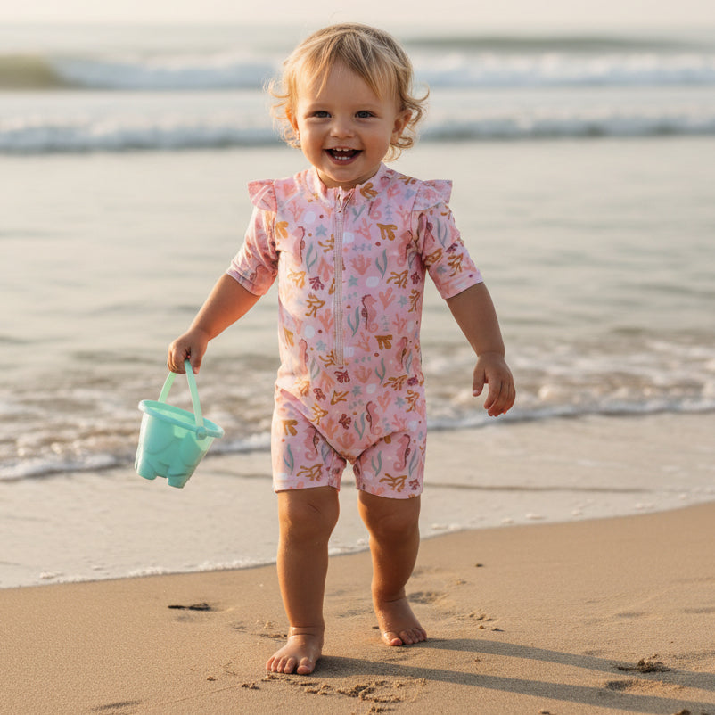 Maillot de bain à volants et manches courtes Ocean Dreams Pink | Little Dutch