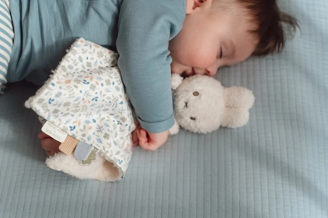 Comforter rabbit Lucky Leaves x Miffy