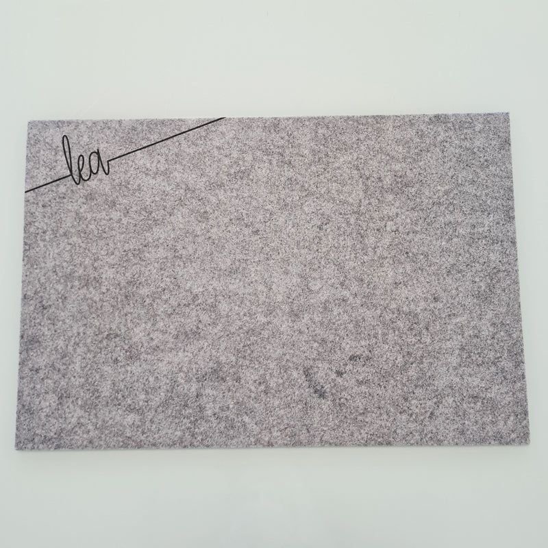 Placemat felt light grey | Gilde free personalized