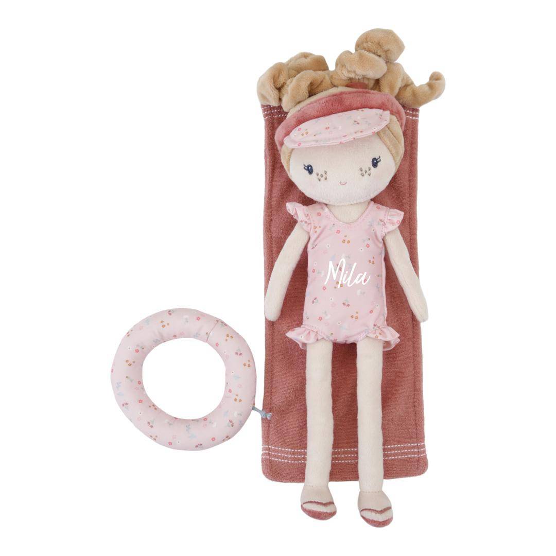 Poupée en tissu Mila pour câliner et jouer
