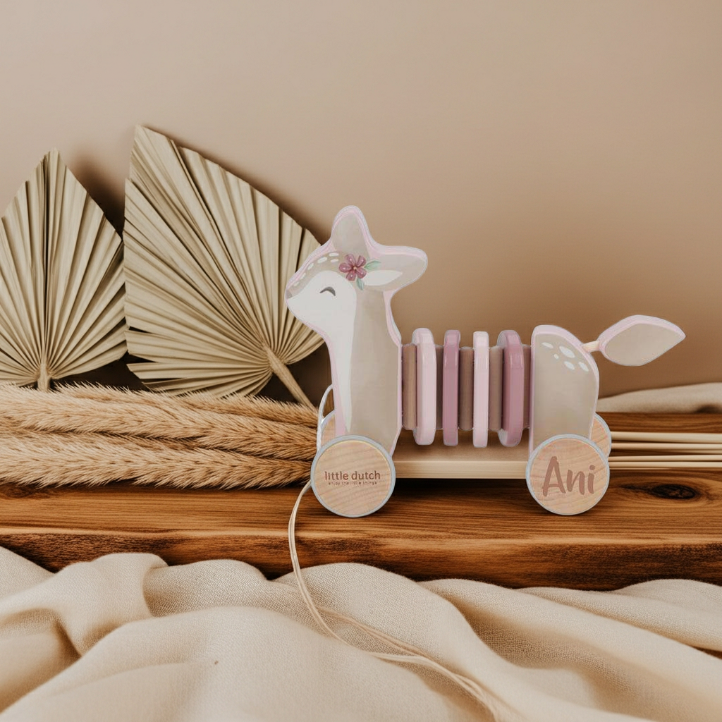Little Dutch Holz-Zugtier Reh Fairy Garden in Rosa – Nachziehspielzeug aus Holz mit bunten Ringen und Zugschnur