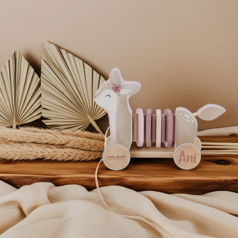 Little Dutch Holz-Zugtier Reh Fairy Garden in Rosa – Nachziehspielzeug aus Holz mit bunten Ringen und Zugschnur